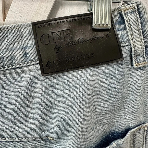 One Teaspoon Sun Blue Le Wolves Cut Off Jean Shorts - Picture 8 of 9